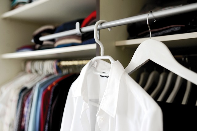 wardrobe-5961193_640